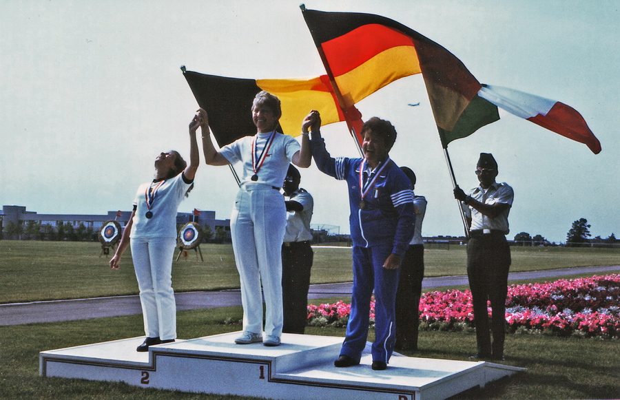 1984 - Irene Monaco medaglia di bronzo al tiro con l'arco New York, Long Island 12369